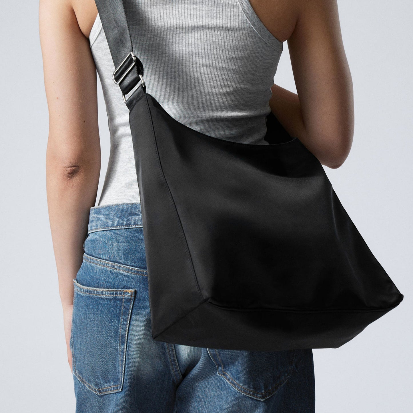 Weekdy 背包/手提包 CARRY BAG