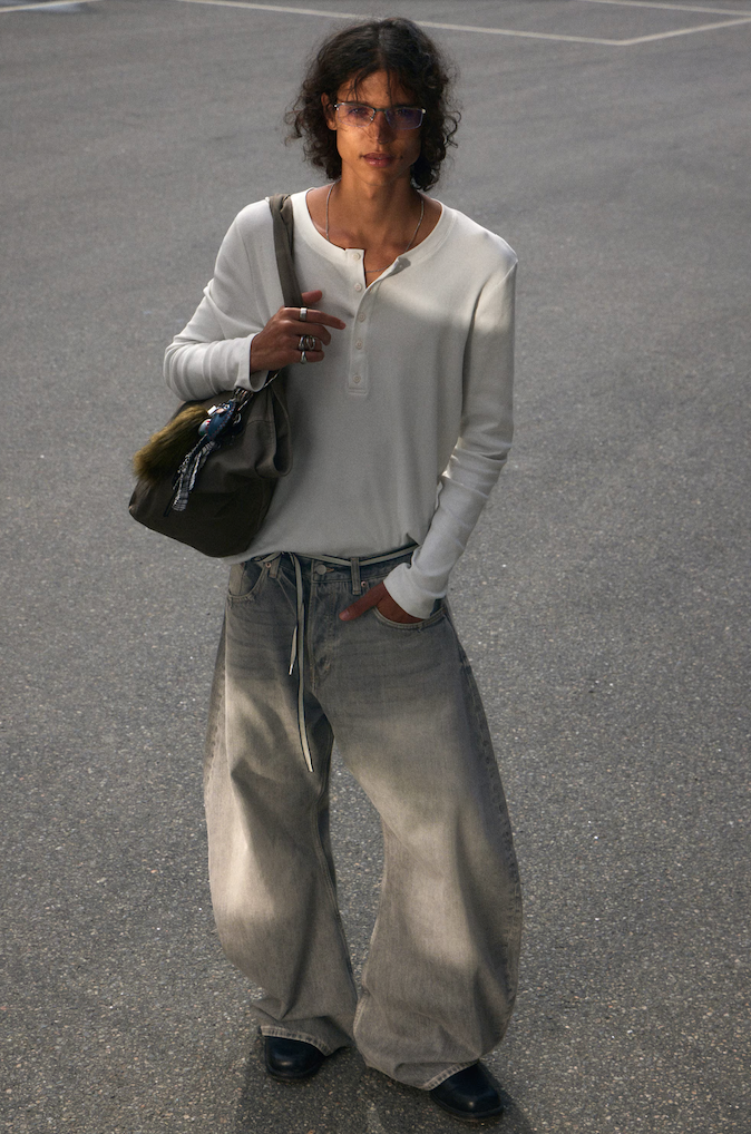 Weekday Solera Loose Barrel Jeans 燈籠褲