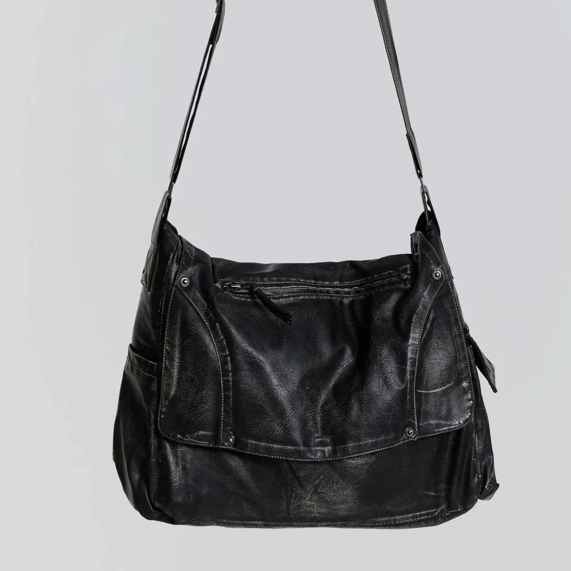 Jaded London Ash Messenger Bag 皮革郵差包– Now Select Jaded London Ash Messenger Bag 皮革郵差包– Now Select