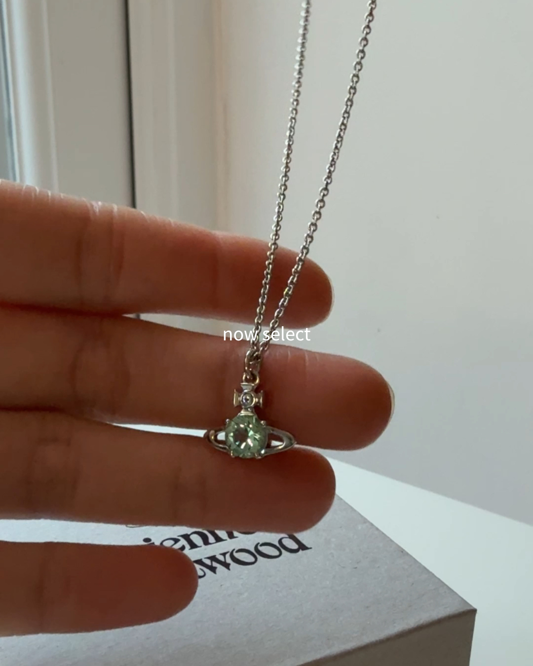 Vivienne Westwood Reina Pendant 湖水藍 冰川藍 單鑽項鍊