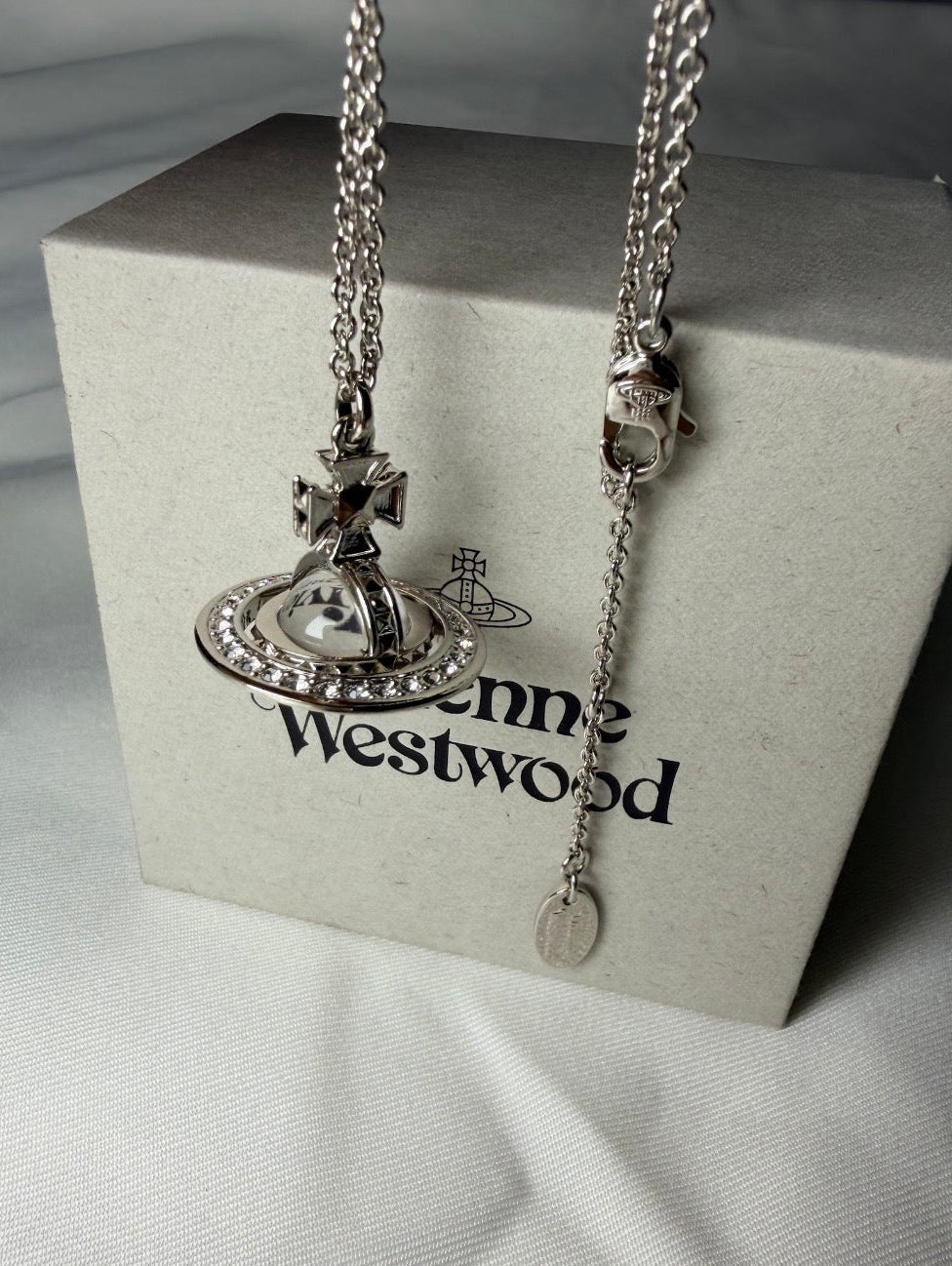 Vivienne Westwood Pina Orb 項鏈
