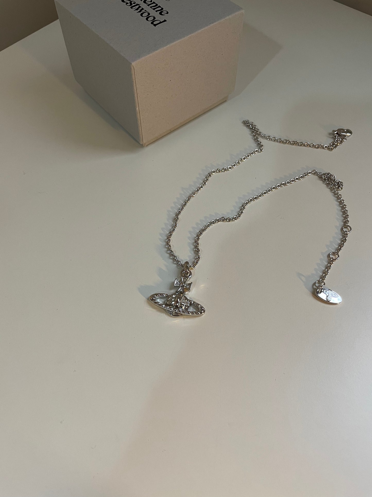 Vivienne Westwood Mayfair Bas Relief Pendant 經典款項鍊