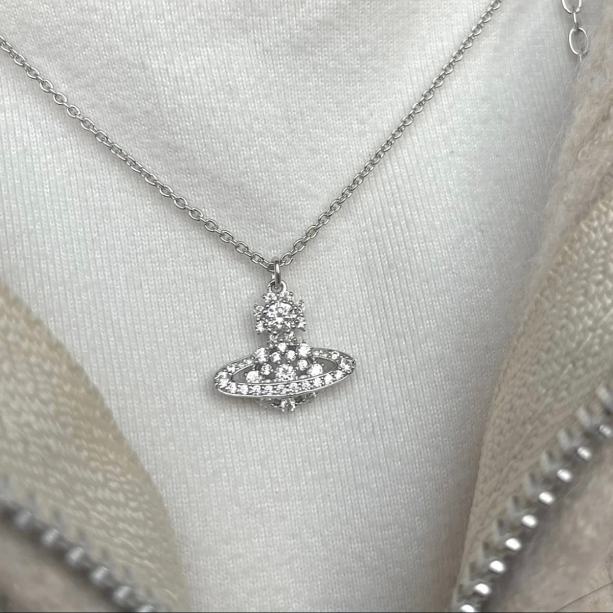 Vivienne Westwood 雪花項鍊