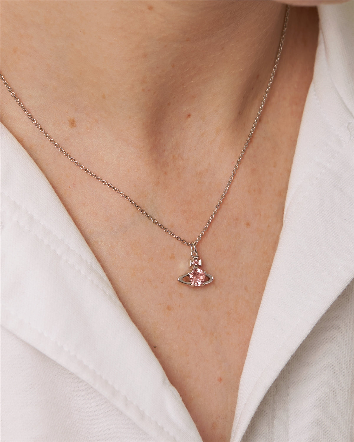 Vivienne Westwood 粉鑽項鍊Reina Champagne Necklace