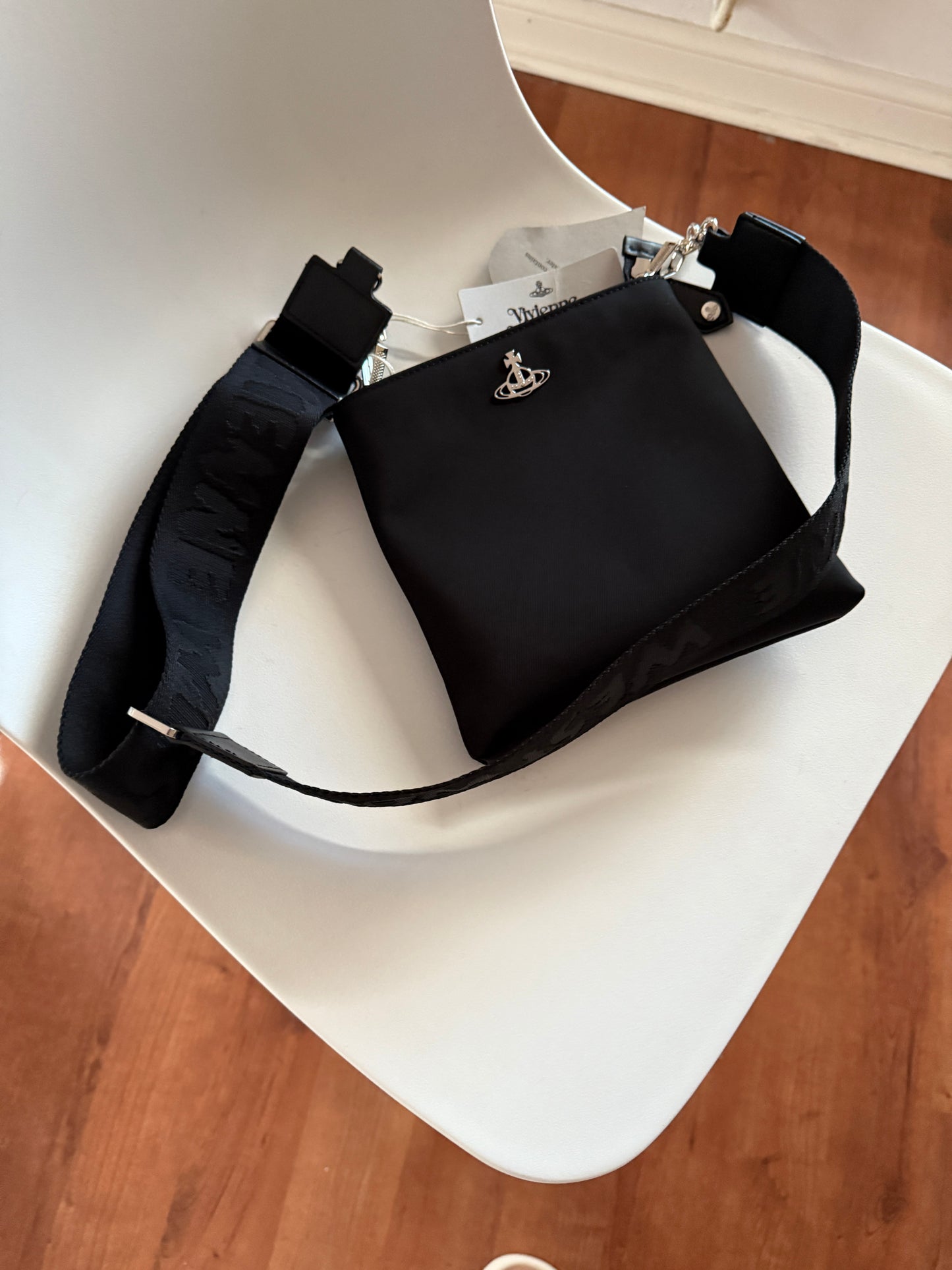 【折扣】Vivienne Westwood 尼龍小方包