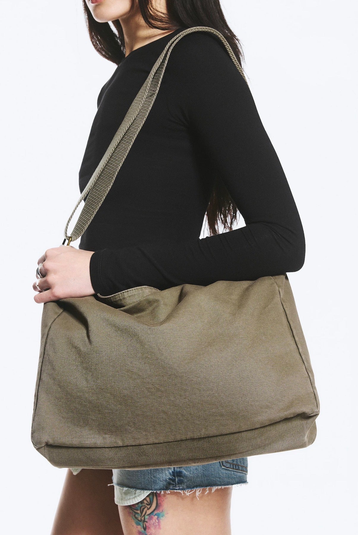 Weekday 單肩包Canvas shoulder bag
