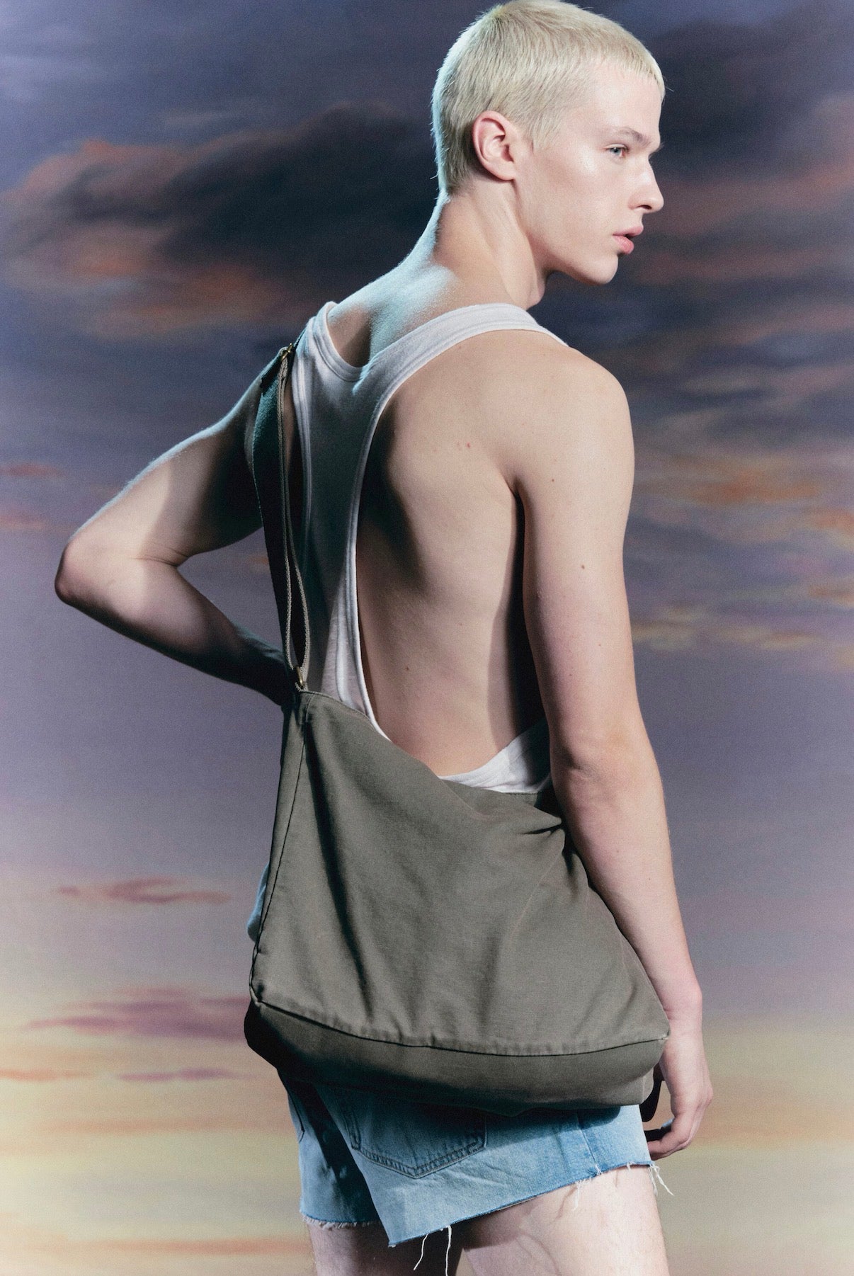 Weekday 單肩包Canvas shoulder bag