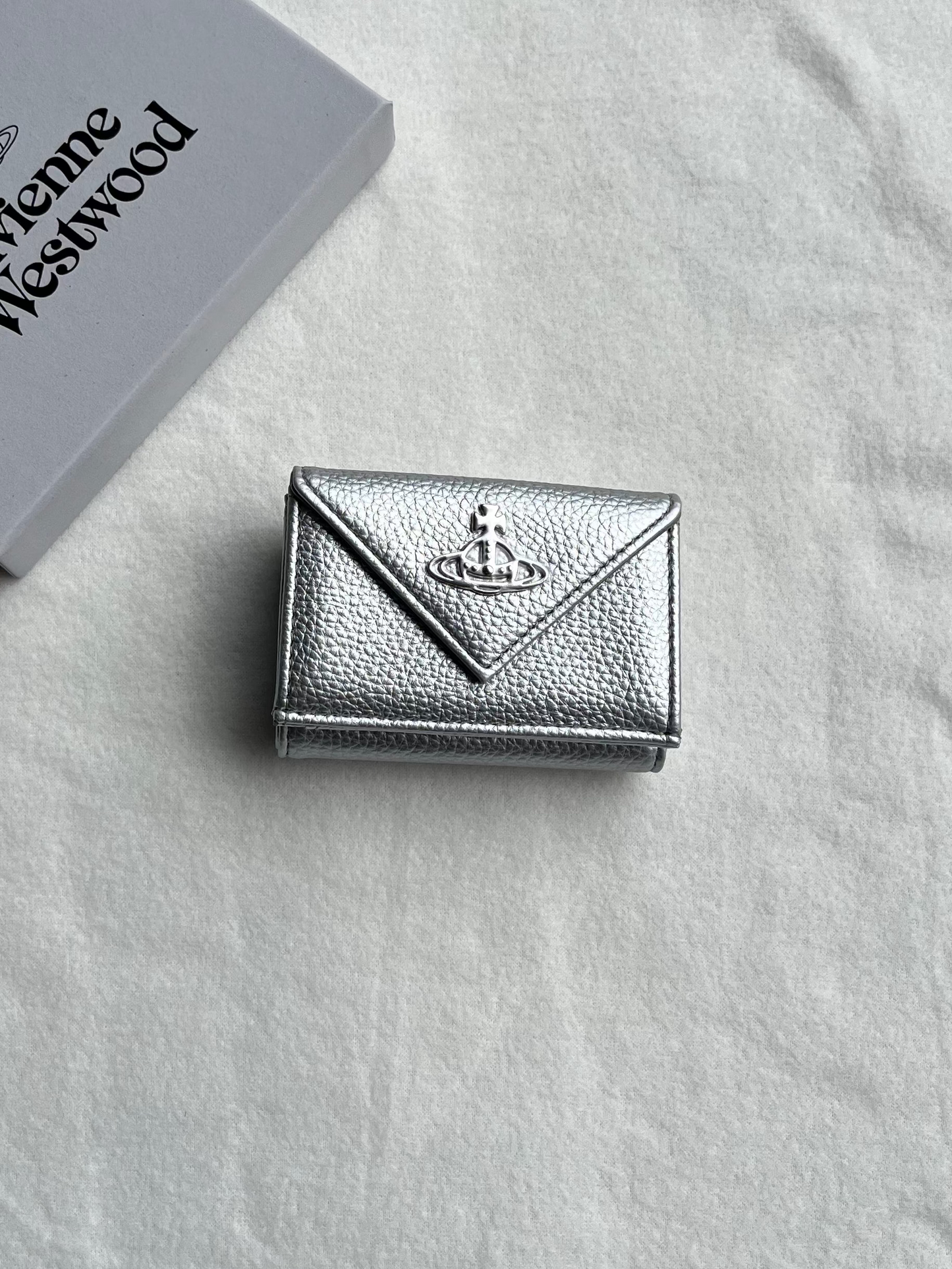 Vivienne Westwood 銀色3折信封短夾