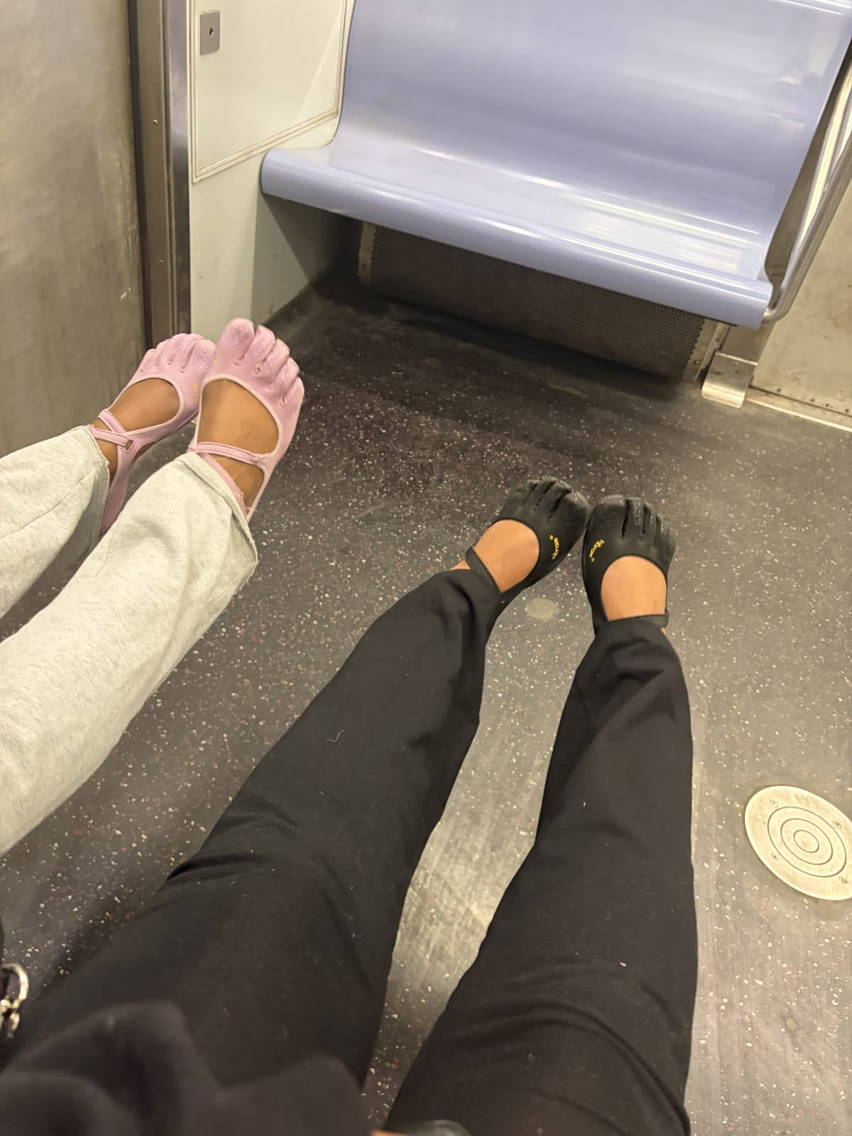Vibram FiveFingers五趾鞋